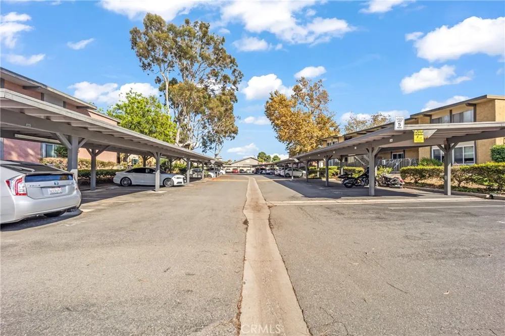23308 Marigold Avenue #V-201 Torrance, CA 90502