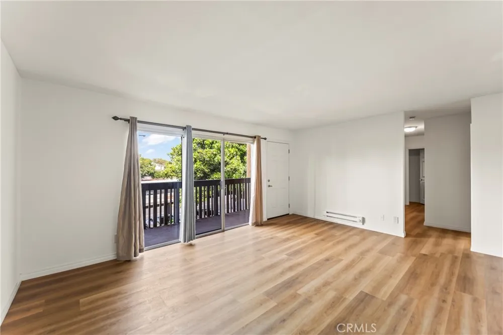 23308 Marigold Avenue #V-201 Torrance, CA 90502