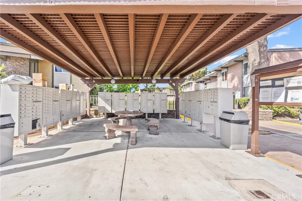 23308 Marigold Avenue #V-201 Torrance, CA 90502