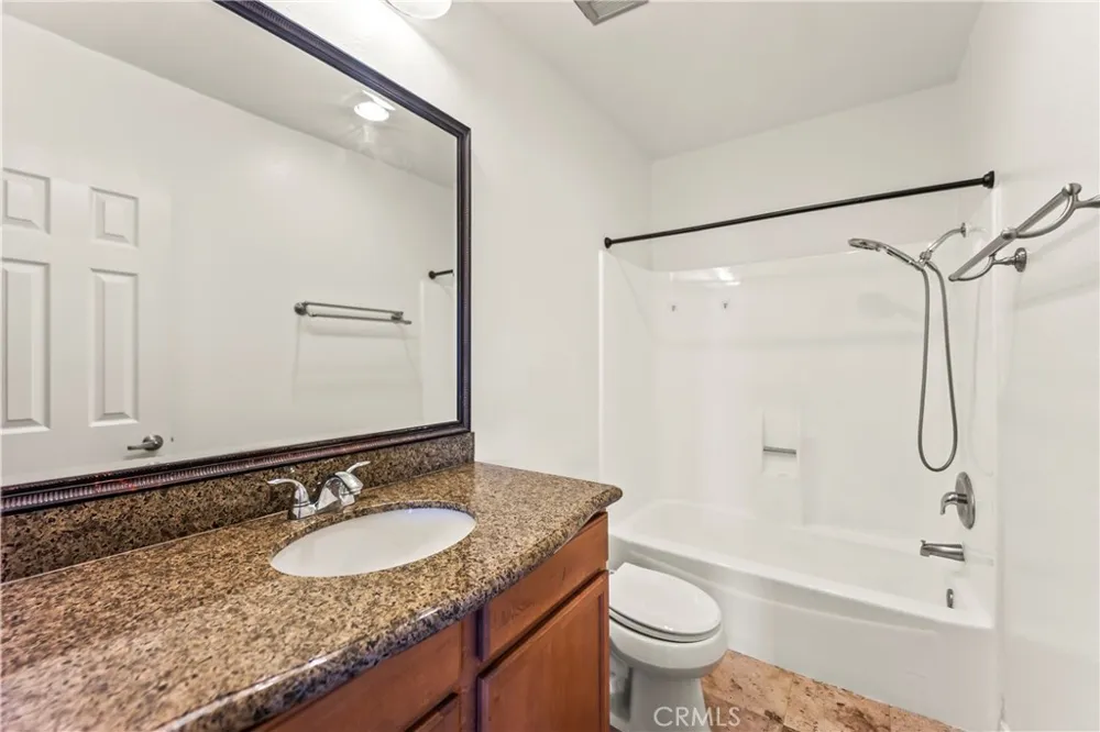 23308 Marigold Avenue #V-201 Torrance, CA 90502