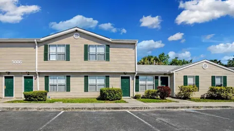 3001 Fountainhead Cir