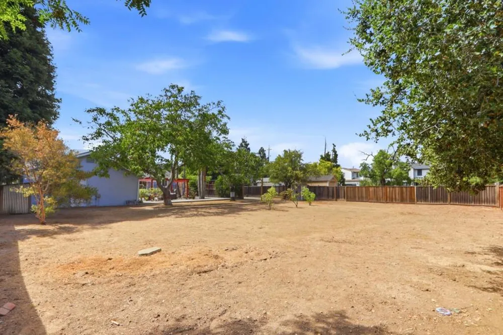 14815 Los Gatos-Almaden Road San Jose, CA 95124