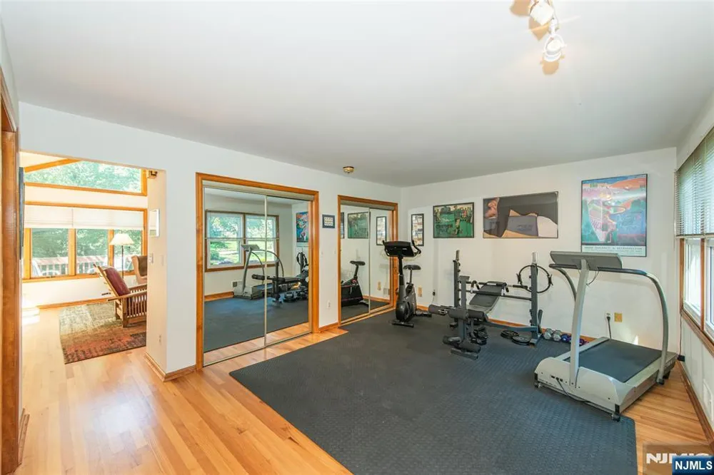 10 Weiss Drive Montville Township, NJ 07082