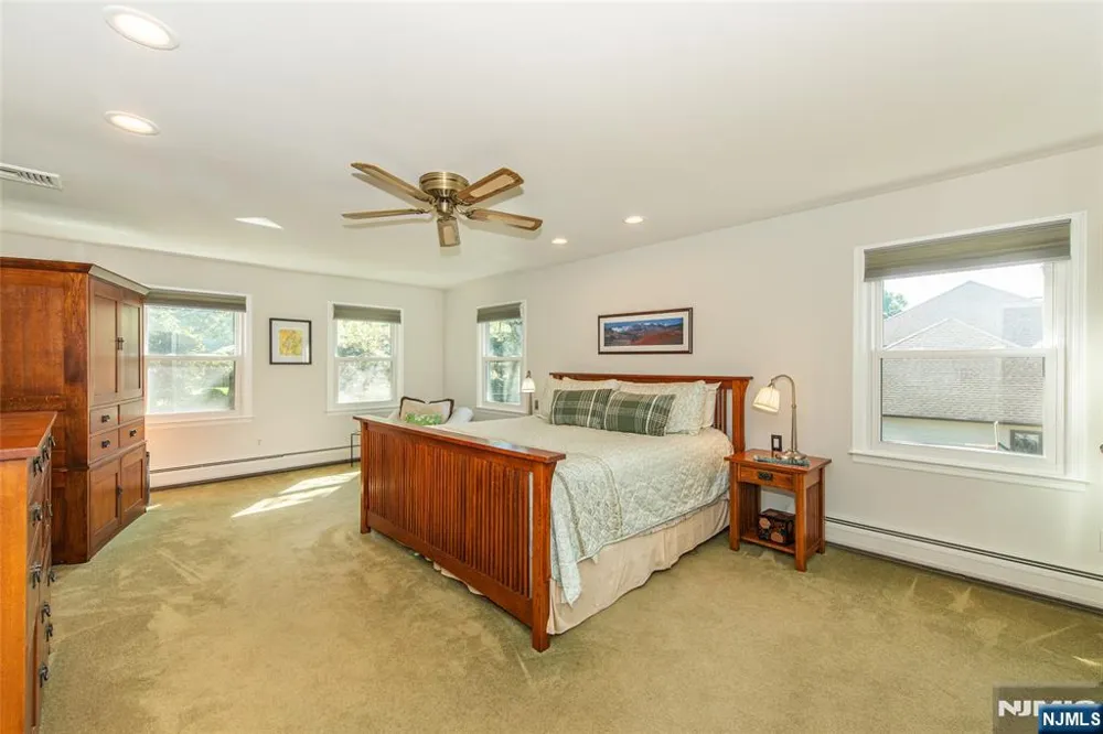 10 Weiss Drive Montville Township, NJ 07082