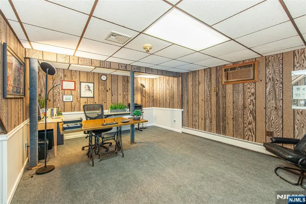 10 Weiss Drive Montville Township, NJ 07082