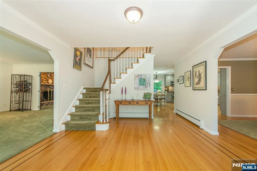 10 Weiss Drive Montville Township, NJ 07082