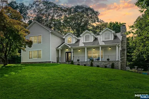 75 Evergreen Drive