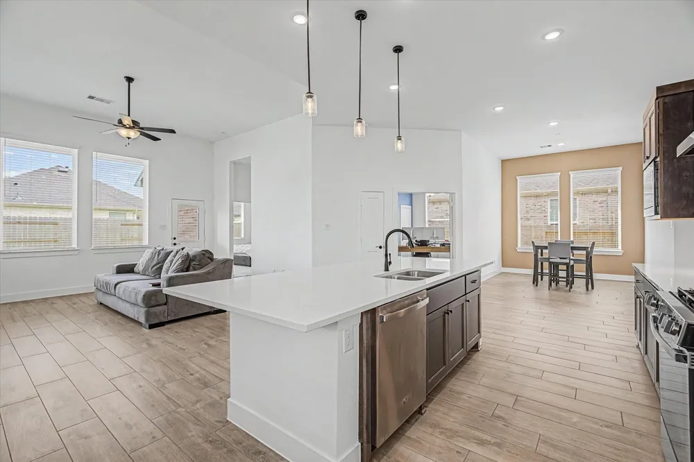 3851 Mulberry Farms Drive Santa Fe, TX 77510