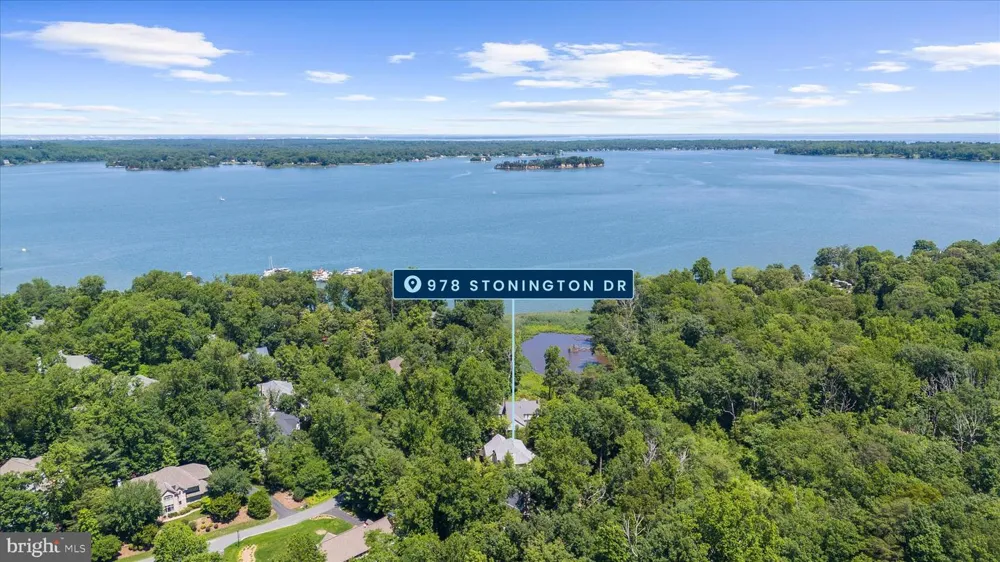 978 STONINGTON DRIVE Arnold, MD 21012