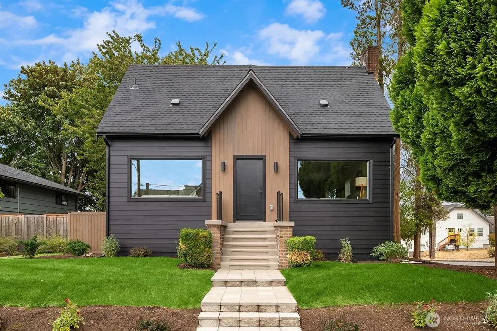 150 24th Avenue Seattle, WA 98112