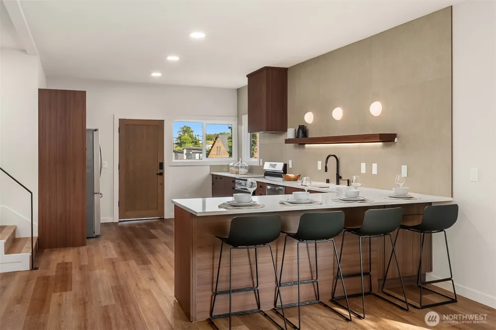 150 24th Avenue Seattle, WA 98112