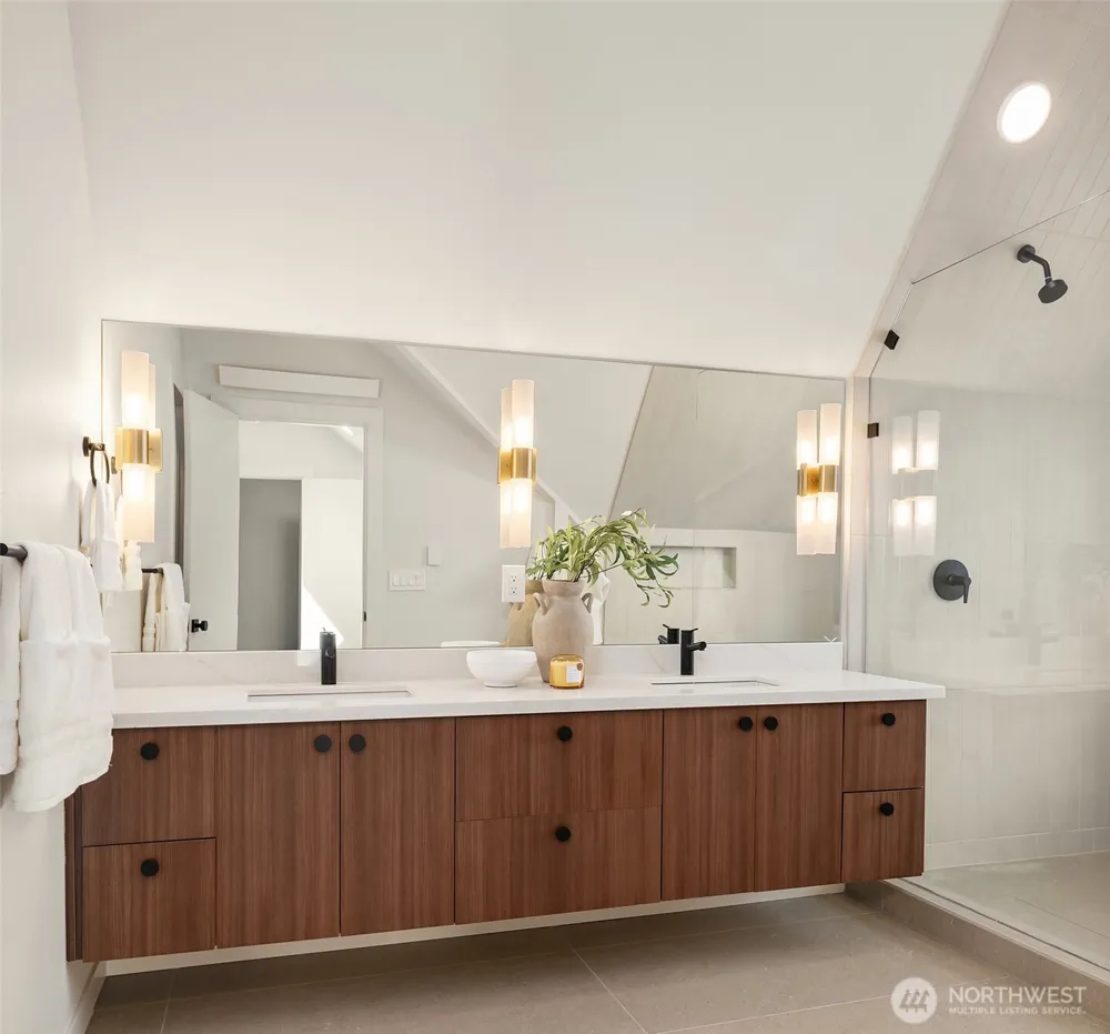 150 24th Avenue Seattle, WA 98112