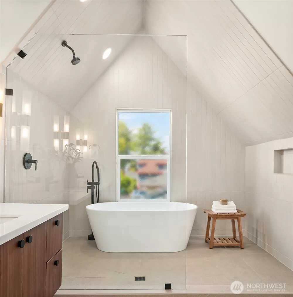 150 24th Avenue Seattle, WA 98112