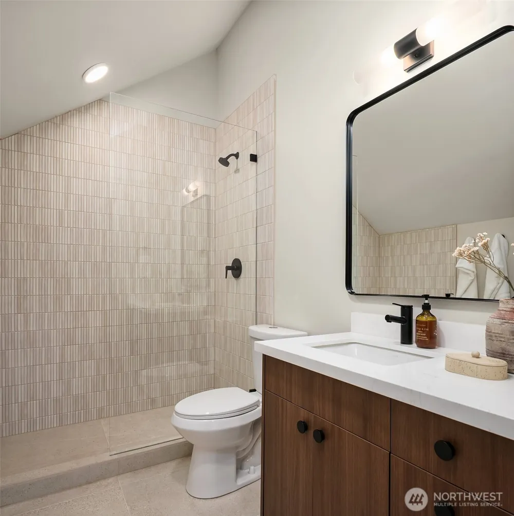 150 24th Avenue Seattle, WA 98112