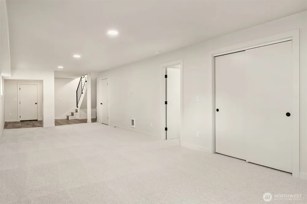 150 24th Avenue Seattle, WA 98112