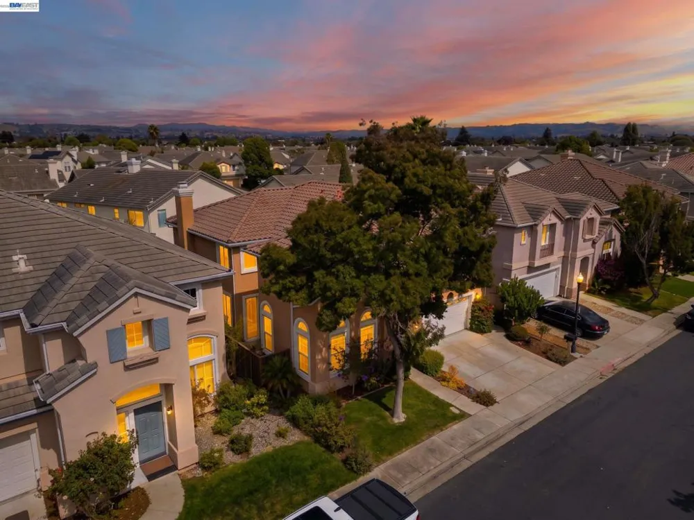 15632 Baypoint Ave San Leandro, CA 94579
