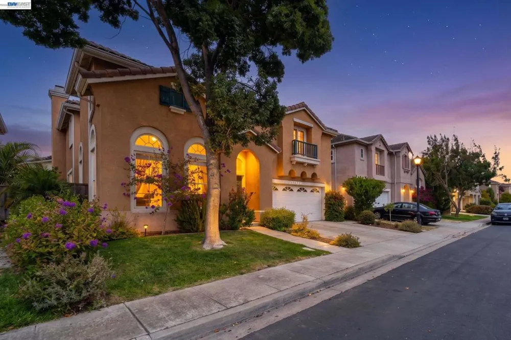 15632 Baypoint Ave San Leandro, CA 94579