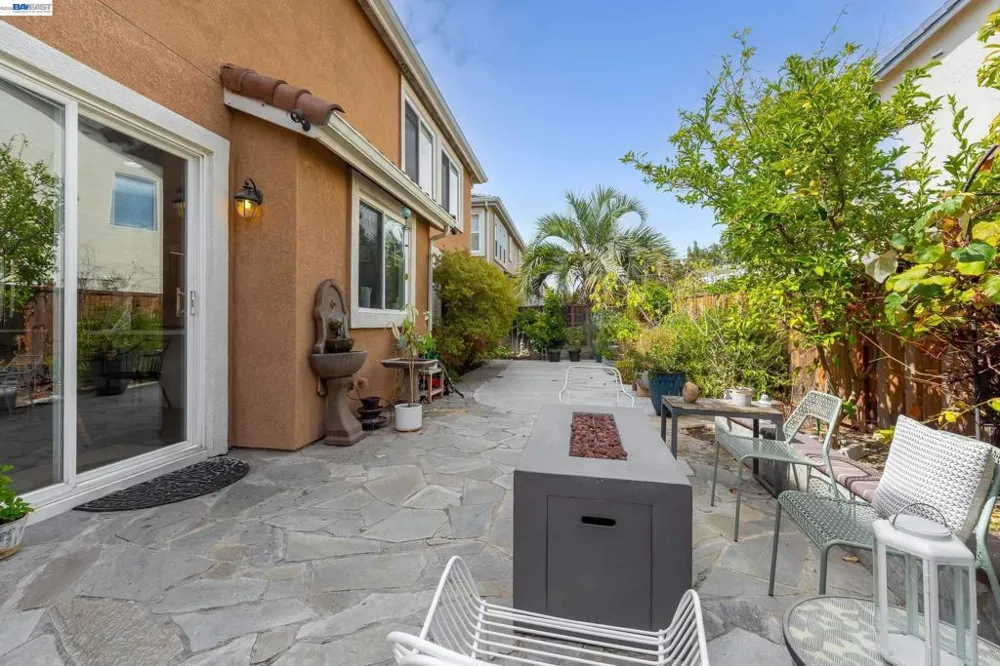 15632 Baypoint Ave San Leandro, CA 94579