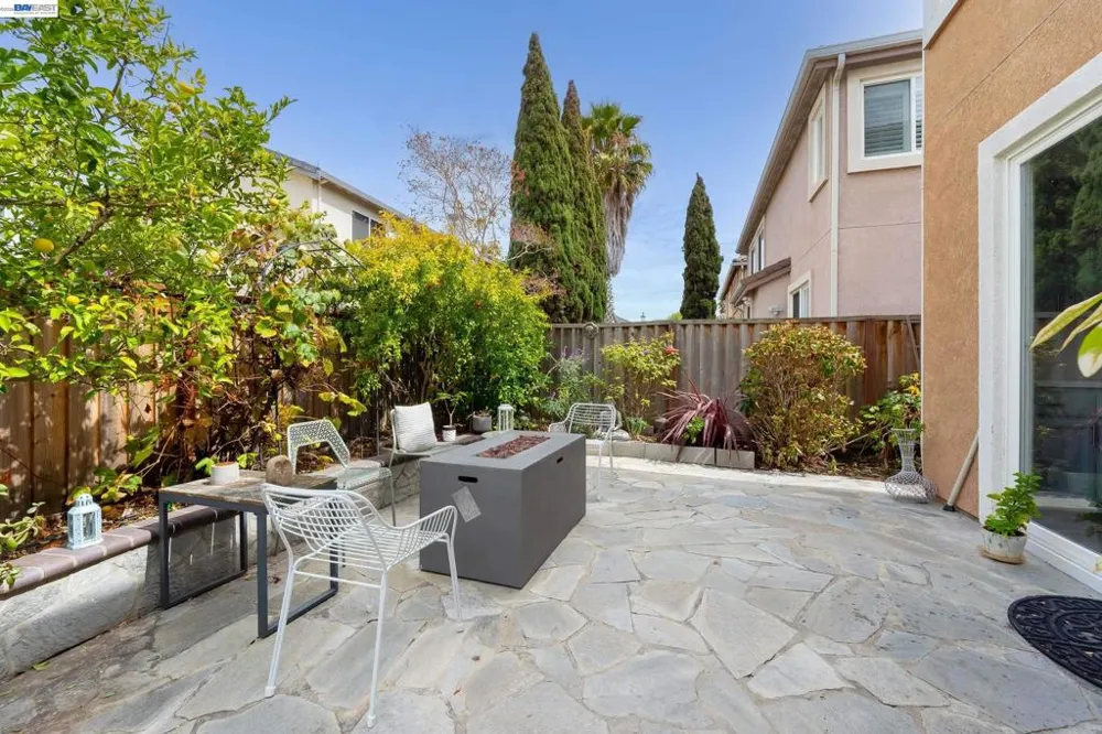 15632 Baypoint Ave San Leandro, CA 94579