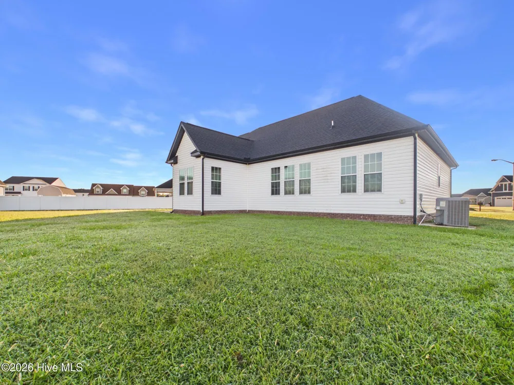 503 Spinnaker Street Elizabeth City, NC 27909