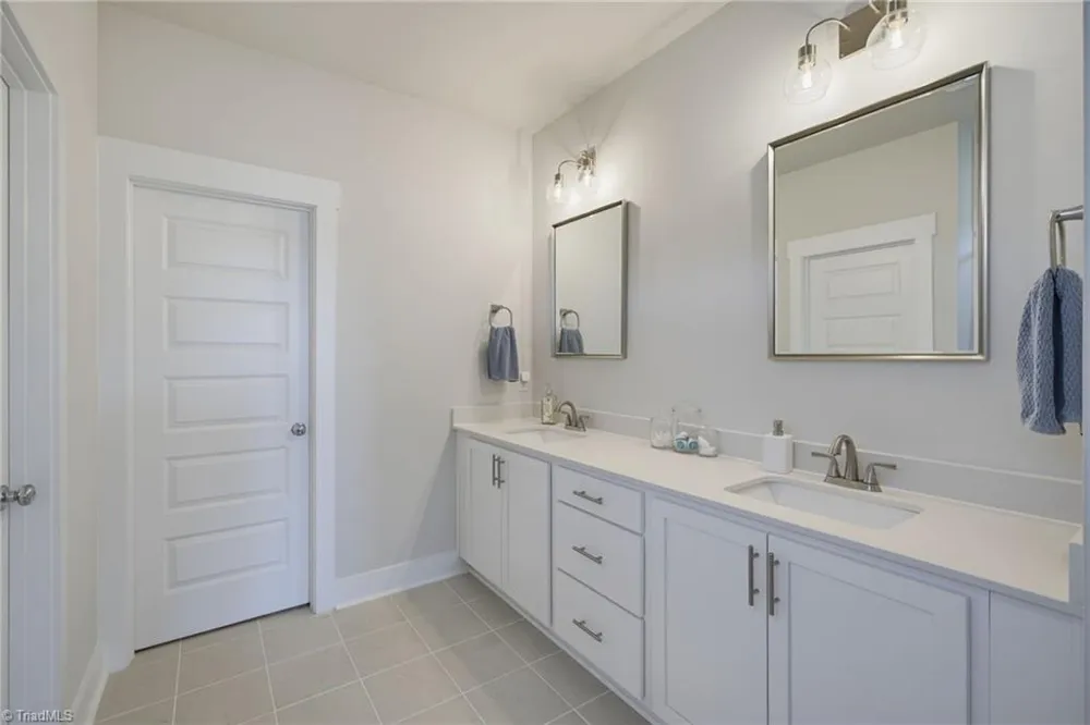 7789 Chadding Drive Oak Ridge, NC 27310