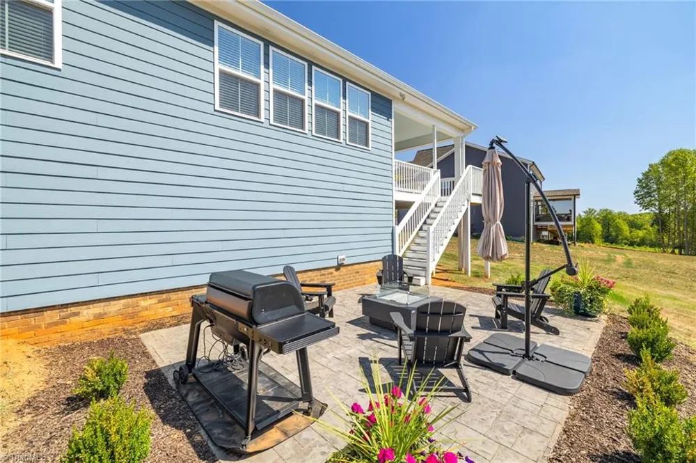 7789 Chadding Drive Oak Ridge, NC 27310