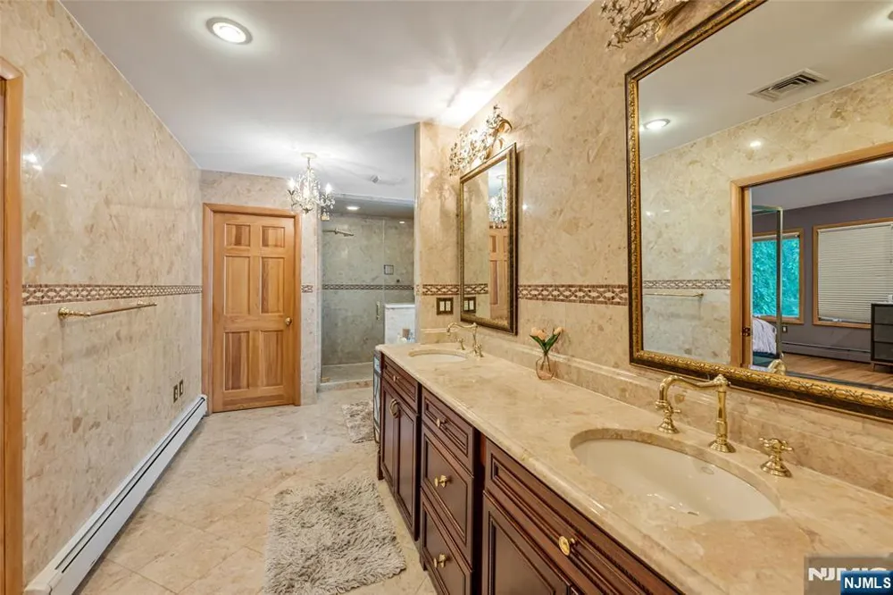 300 Lake Shore Drive Haworth, NJ 07641