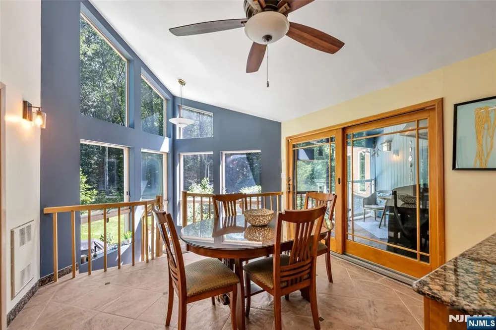 300 Lake Shore Drive Haworth, NJ 07641