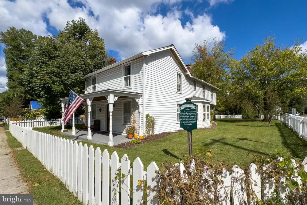 11154 STONEBROOK DRIVE Manassas, VA 20112