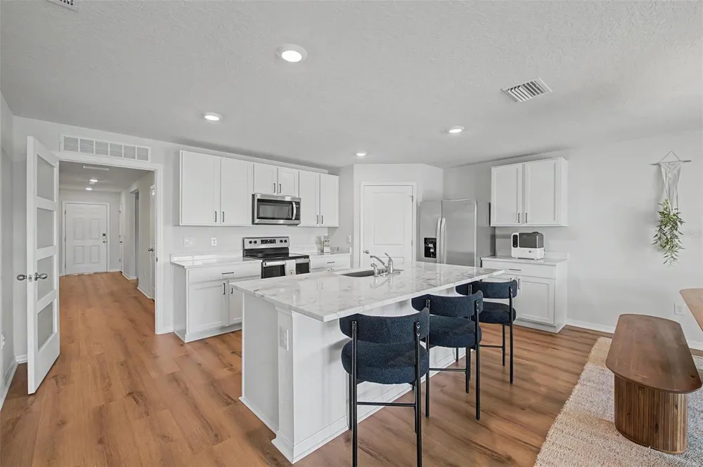 3733 112TH STREET E Palmetto, FL 34221