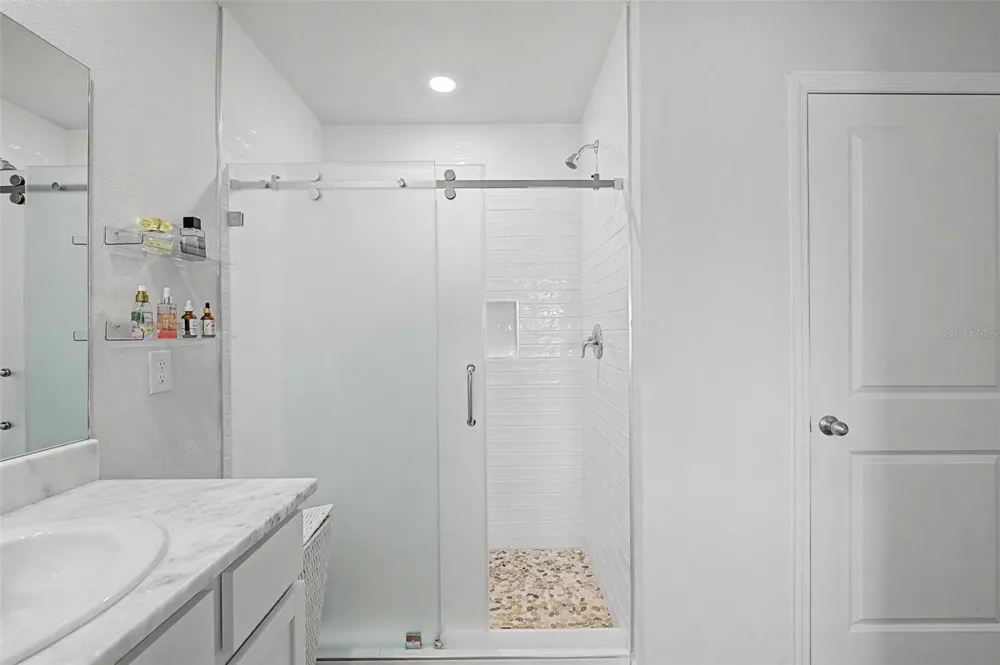 3733 112TH STREET E Palmetto, FL 34221