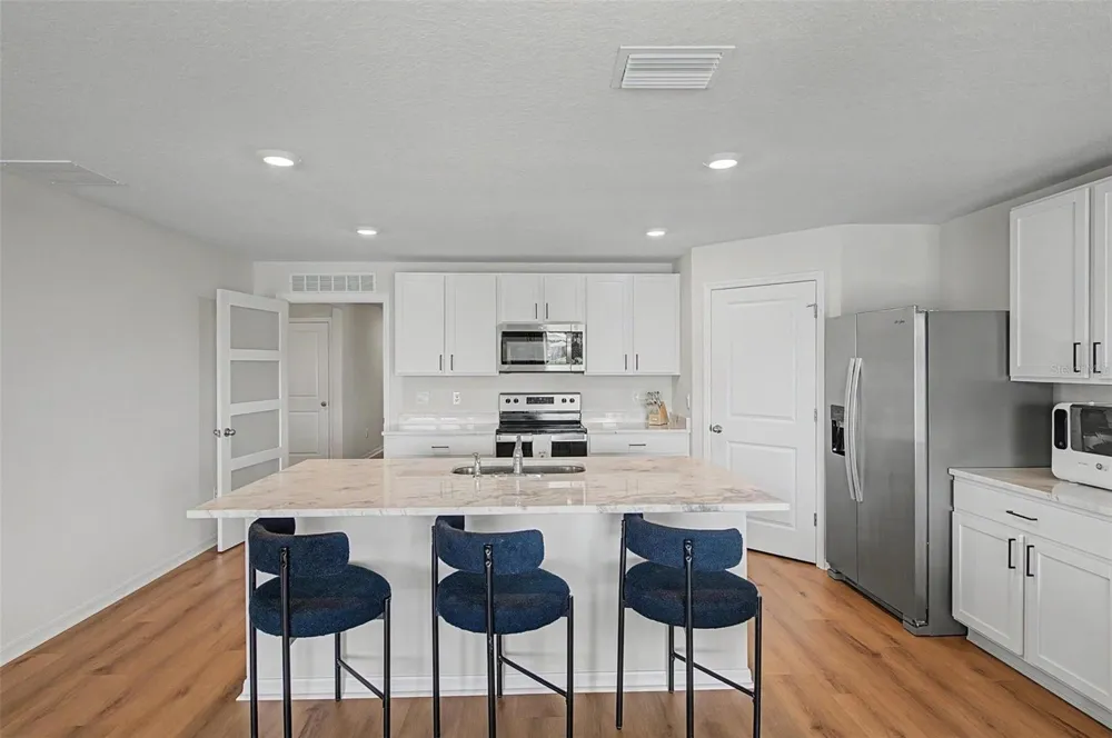 3733 112TH STREET E Palmetto, FL 34221