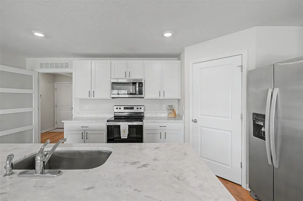 3733 112TH STREET E Palmetto, FL 34221