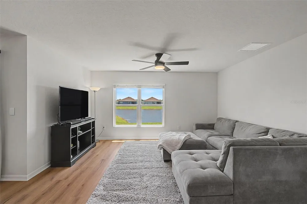 3733 112TH STREET E Palmetto, FL 34221