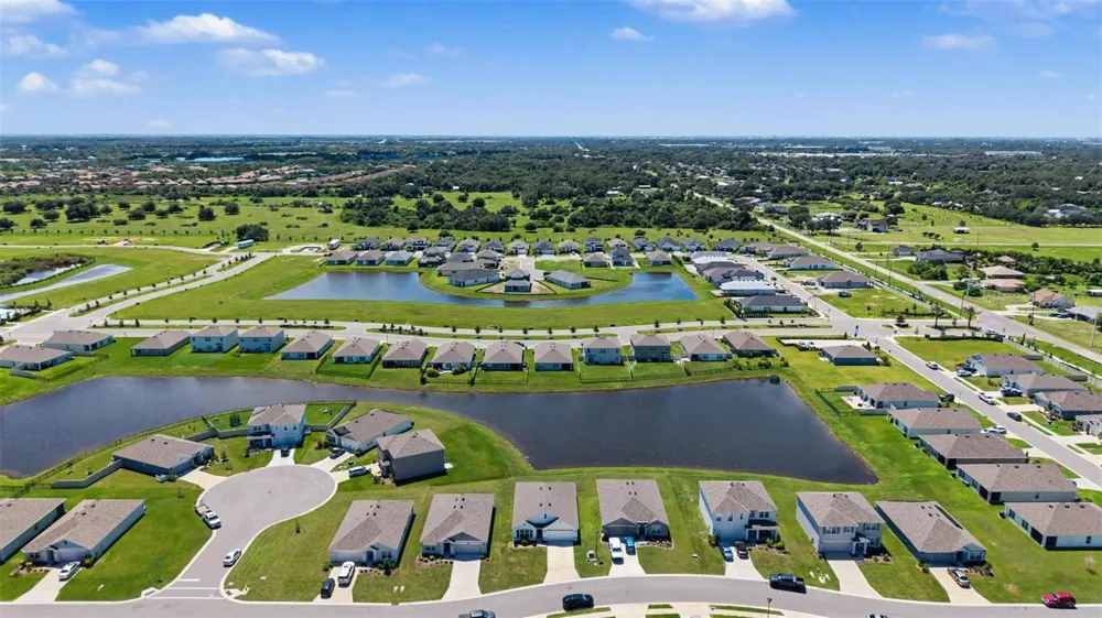 3733 112TH STREET E Palmetto, FL 34221