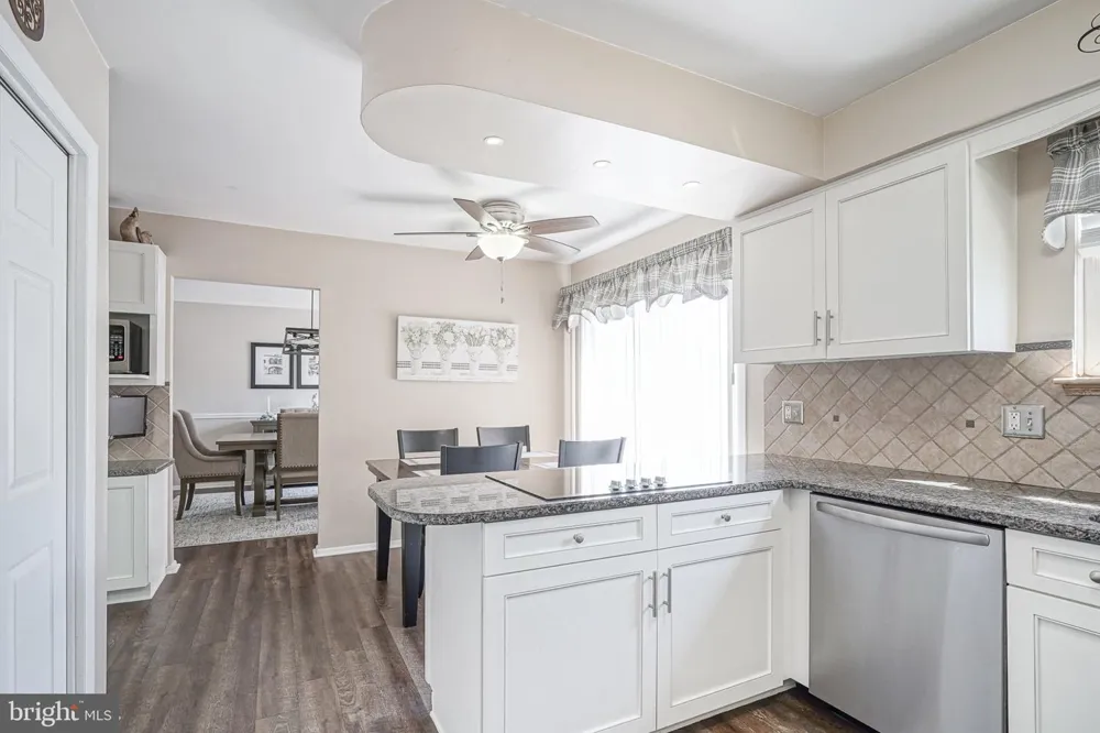 3 PEBBLE LANE Cherry Hill, NJ 08002