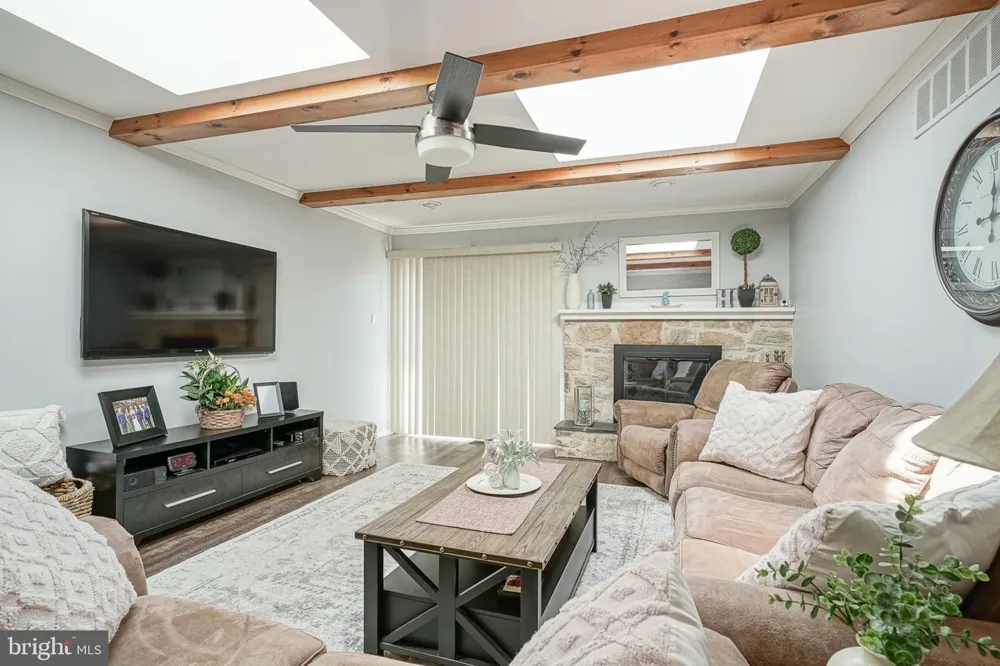 3 PEBBLE LANE Cherry Hill, NJ 08002