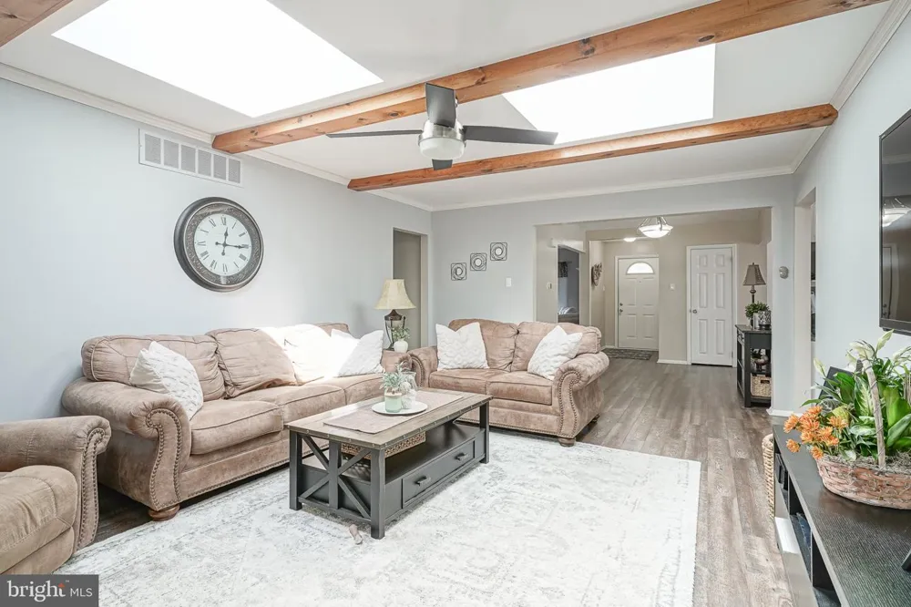 3 PEBBLE LANE Cherry Hill, NJ 08002