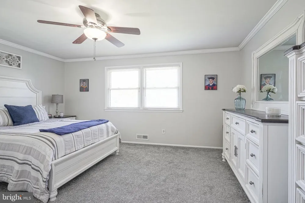 3 PEBBLE LANE Cherry Hill, NJ 08002