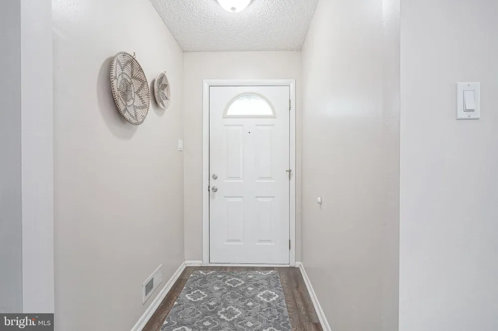 3 PEBBLE LANE Cherry Hill, NJ 08002