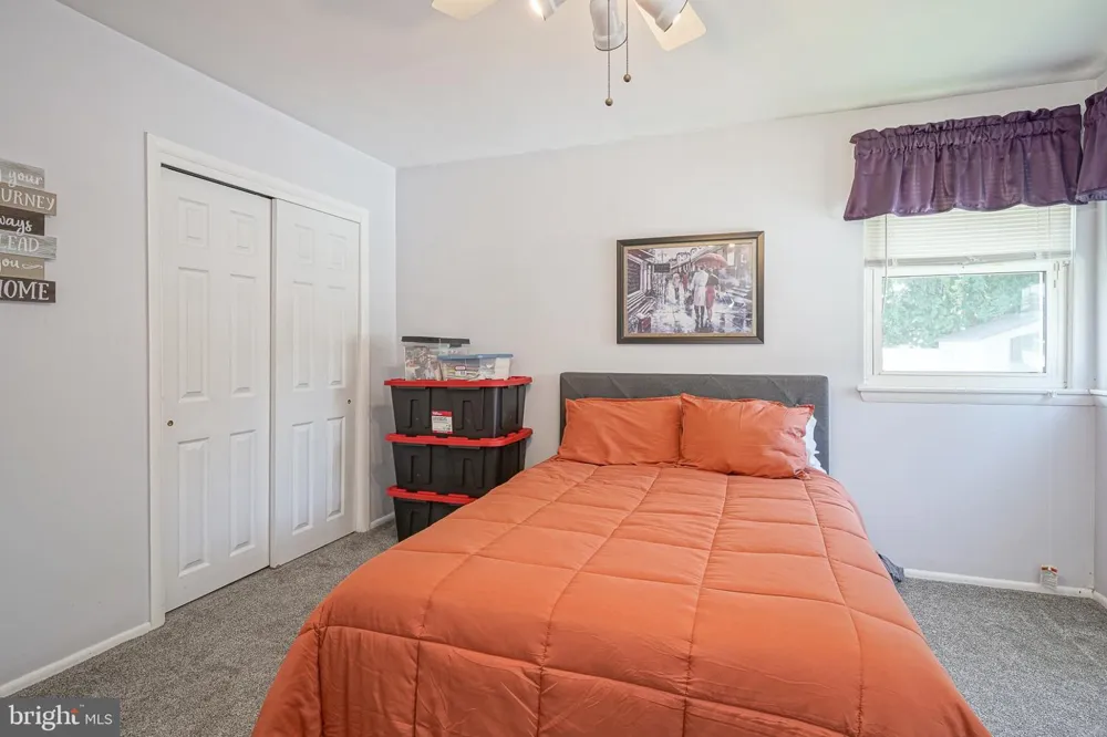 3 PEBBLE LANE Cherry Hill, NJ 08002