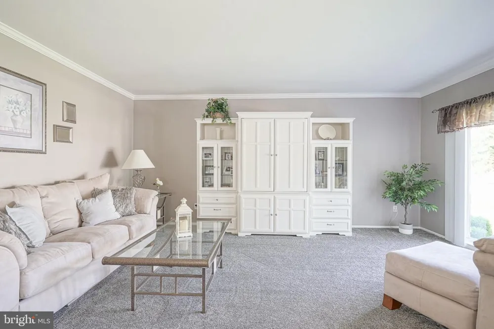 3 PEBBLE LANE Cherry Hill, NJ 08002