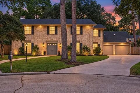 8007 Vickridge Lane