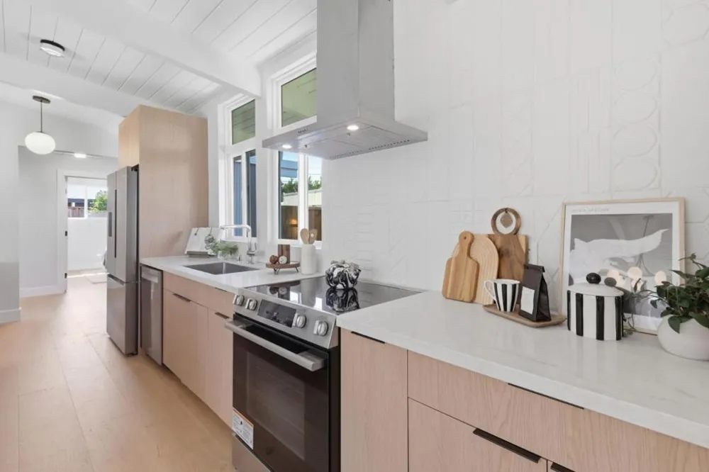 1648 Wolfe Drive San Mateo, CA 94402