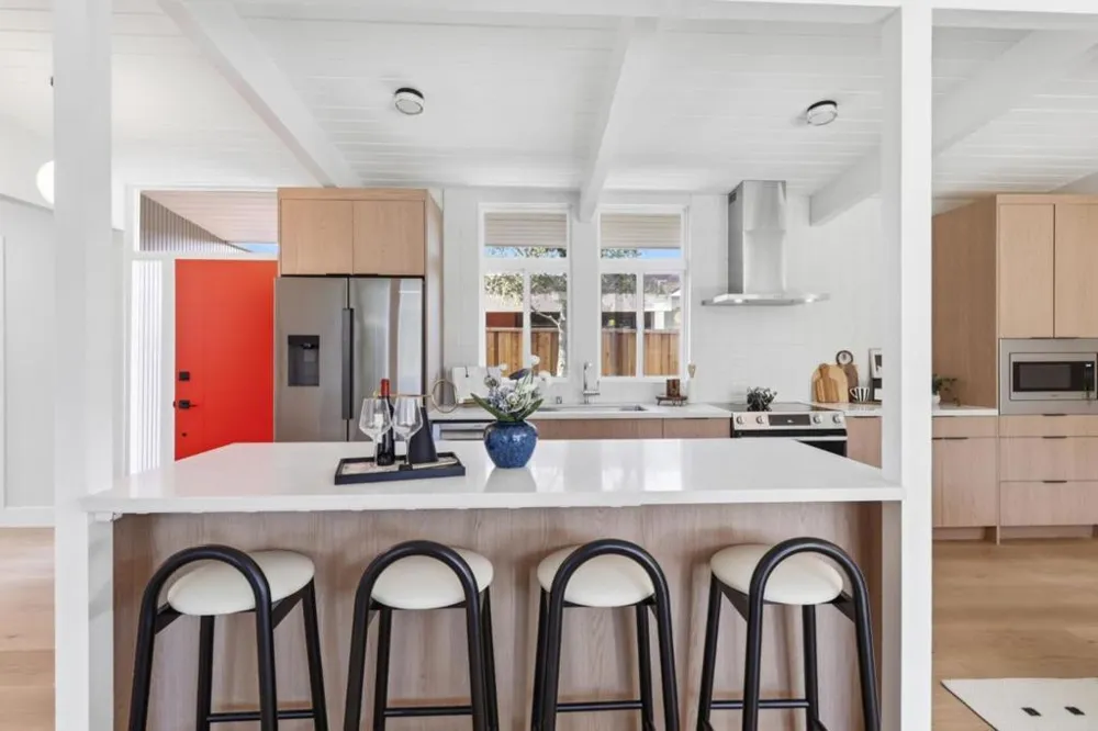 1648 Wolfe Drive San Mateo, CA 94402