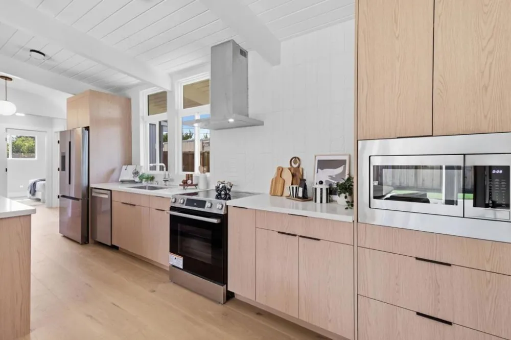 1648 Wolfe Drive San Mateo, CA 94402