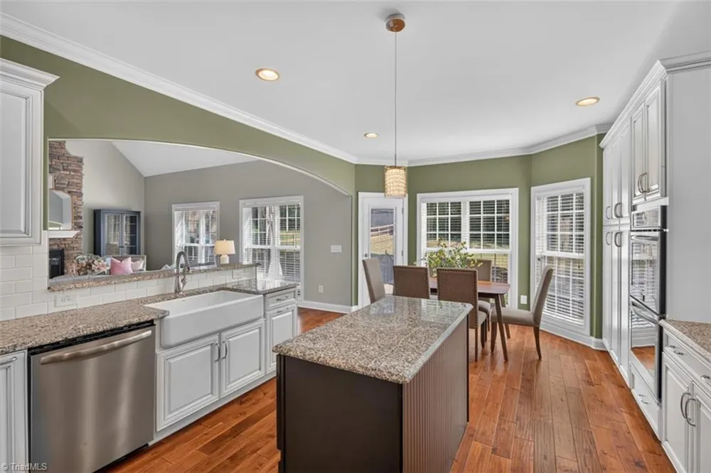 7807 Winterbourne Drive Summerfield, NC 27358