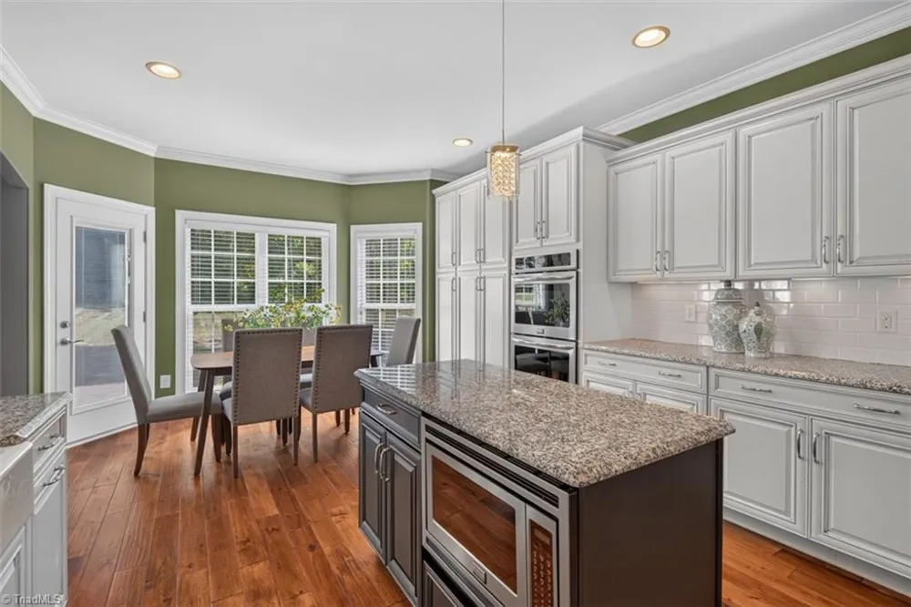 7807 Winterbourne Drive Summerfield, NC 27358