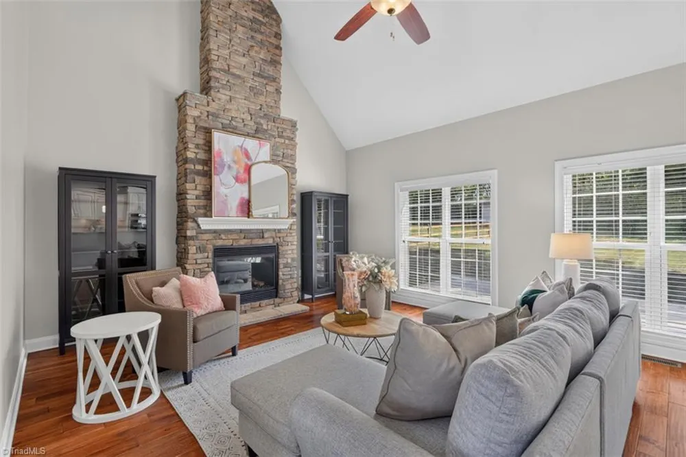 7807 Winterbourne Drive Summerfield, NC 27358