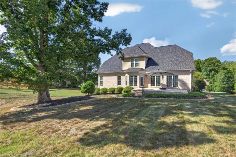 7807 Winterbourne Drive Summerfield, NC 27358